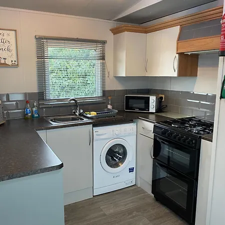 Cosy Caravan Near The Beach Walton-on-the-Naze Exterior foto